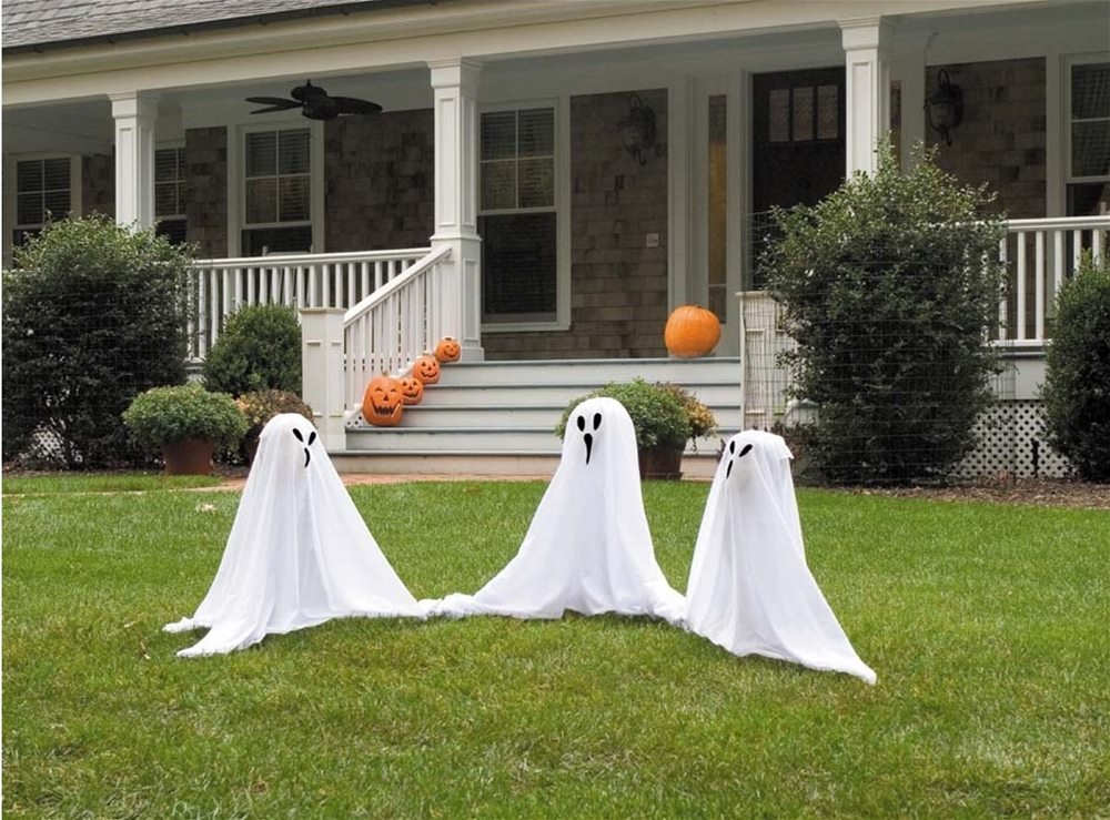 Picture of Ghostly Group Lawn Ornaments