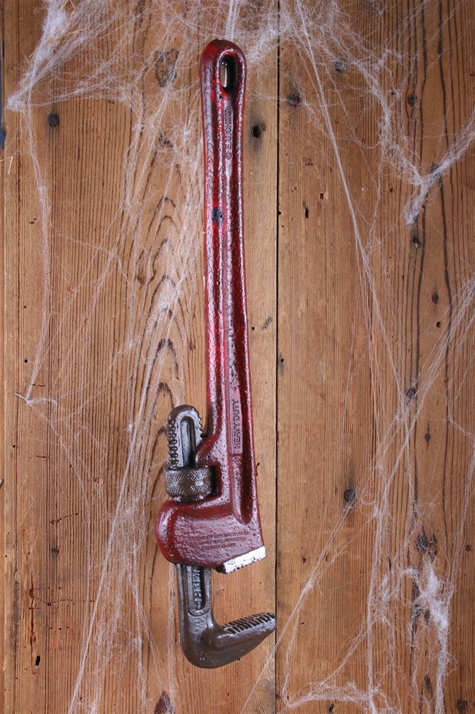 Halloweeen Club Costume Superstore. Pipe Wrench Weapon